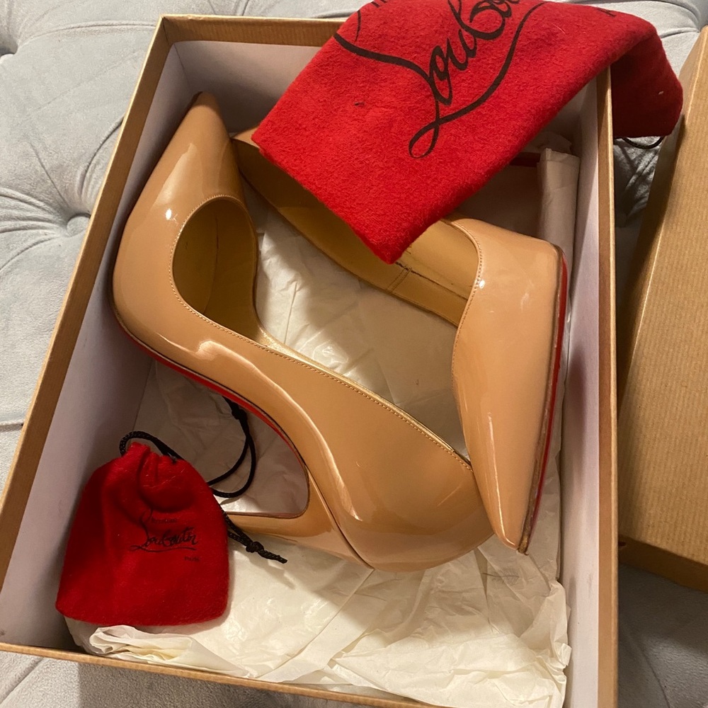 Christian Louboutin (So Kate)